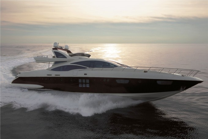 DUKE Sistership Azimut 103 S Running 9
